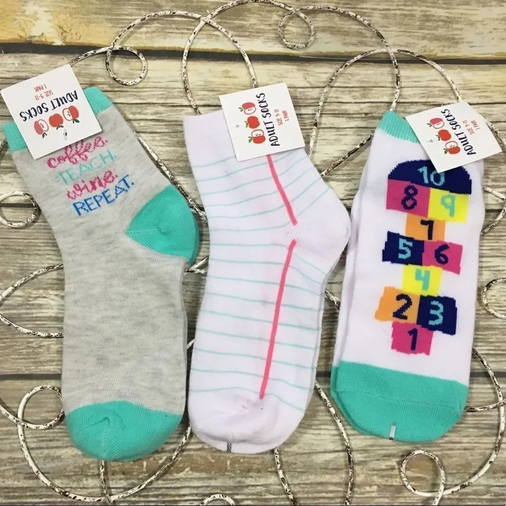 🦩 Socks for Teacher, School, Teachers Aide gift‎ present